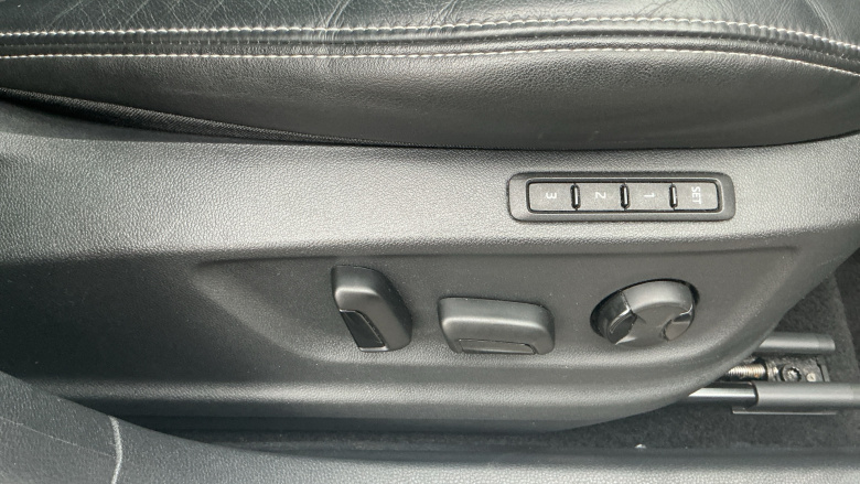 Skoda Karoq 1.5 TSI Edition 5dr DSG Petrol Estate